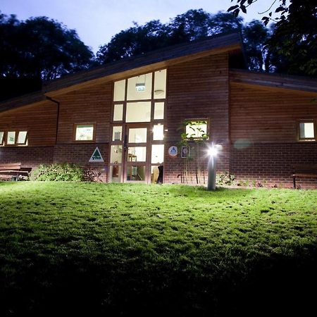 Yha Eastbourne Hostel Buitenkant foto